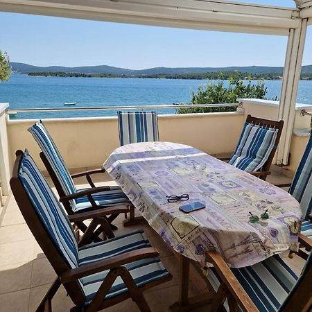 טוראני Seaside Apartments מראה חיצוני תמונה